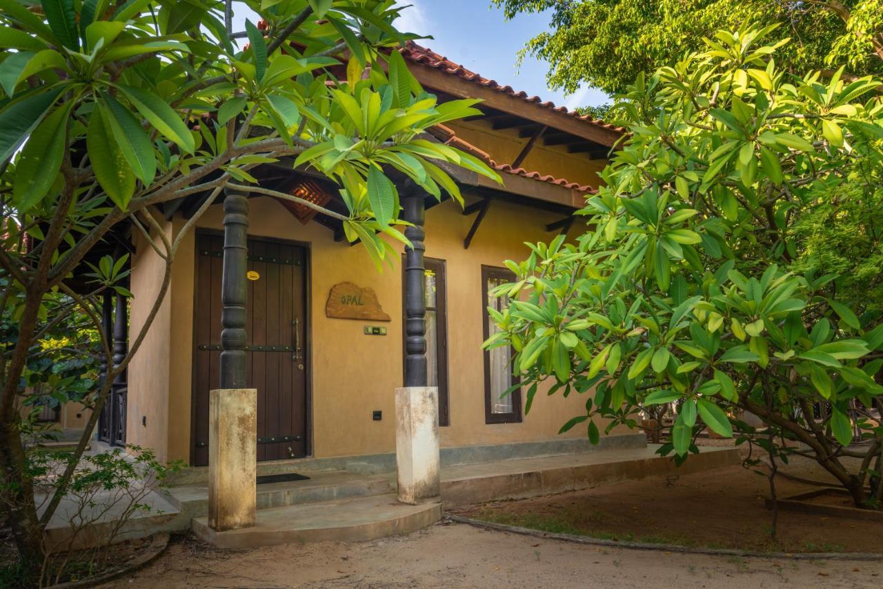 Alai Resort Mullaittivu Exterior foto